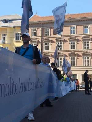 FOTO/VIDEO U Zagrebu održana srpanjska molitva krunice s marijanskom procesijom