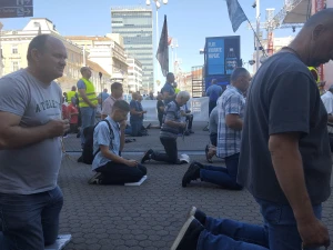 FOTO/VIDEO U Zagrebu održana srpanjska molitva krunice s marijanskom procesijom