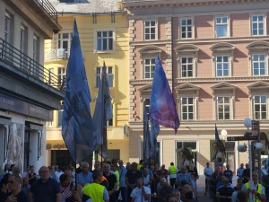 FOTO/VIDEO U Zagrebu održana srpanjska molitva krunice s marijanskom procesijom