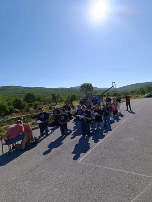 FOTOGALERIJA Muškarci molili krunicu diljem Hrvatske, ali i u inozemstvu
