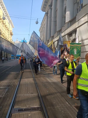 FOTO/VIDEO Molitva krunice i čin zadovoljštine za oskvrnuće Gospina kipa u sklopu pet prvih subota