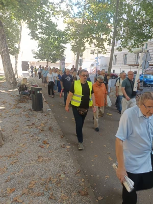 FOTO/VIDEO Molitva krunice i čin zadovoljštine za oskvrnuće Gospina kipa u sklopu pet prvih subota