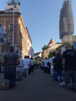 FOTO/VIDEO Održana rujanska javna molitva krunice u Zagrebu