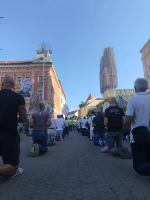 FOTO/VIDEO Održana rujanska javna molitva krunice u Zagrebu