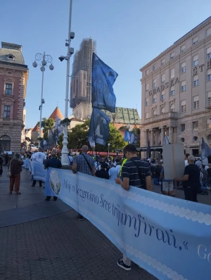 FOTO/VIDEO Održana rujanska javna molitva krunice u Zagrebu