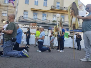 FOTO/VIDEO Održana rujanska javna molitva krunice u Zagrebu