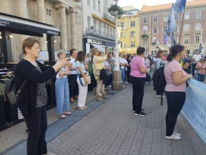 FOTO/VIDEO Održana rujanska javna molitva krunice u Zagrebu