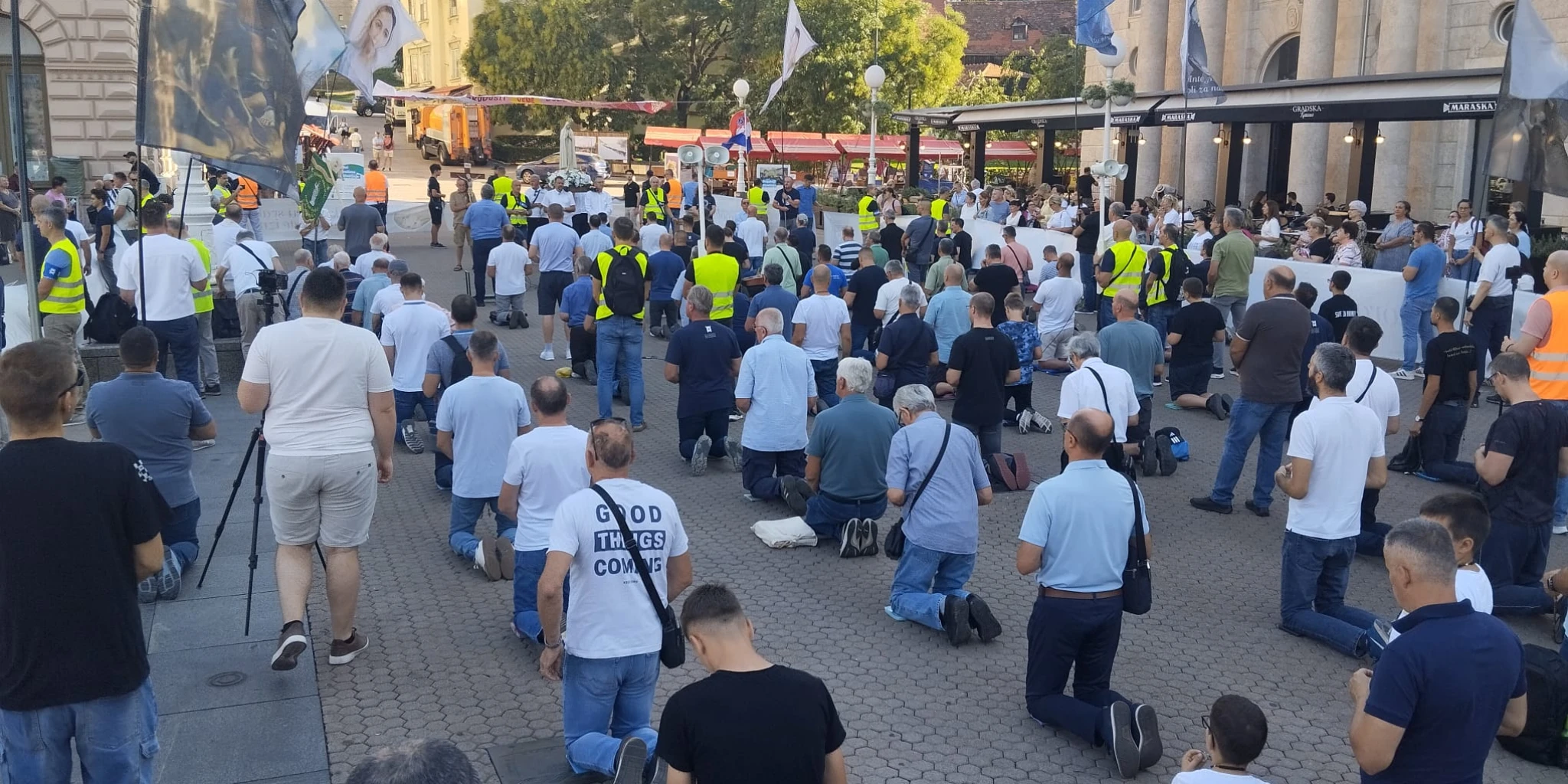 FOTO/VIDEO Održana rujanska javna molitva krunice u Zagrebu