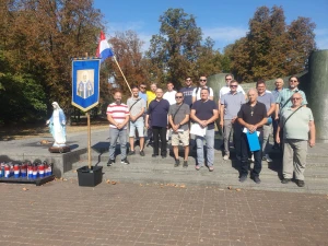 FOTOGALERIJA I ove prve subote naši muškarci molili krunicu u Hrvatskoj i inozemstvu