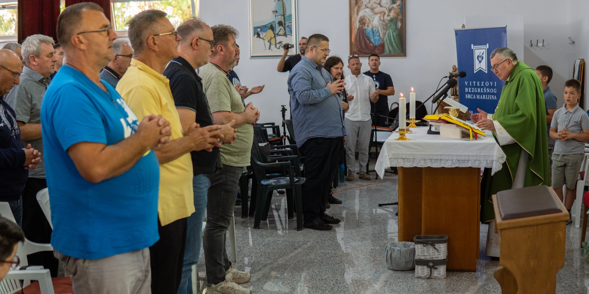 Kardinal Puljić posvetio preko 200 muškaraca Bezgrešnom Srcu Marijinu