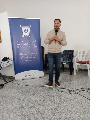 Kardinal Puljić posvetio preko 200 muškaraca Bezgrešnom Srcu Marijinu