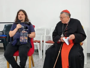 Kardinal Puljić posvetio preko 200 muškaraca Bezgrešnom Srcu Marijinu