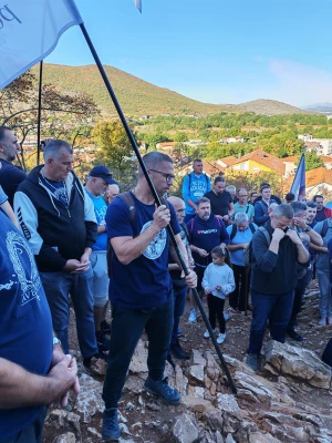 Kardinal Puljić posvetio preko 200 muškaraca Bezgrešnom Srcu Marijinu