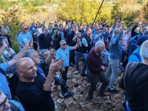 Kardinal Puljić posvetio preko 200 muškaraca Bezgrešnom Srcu Marijinu