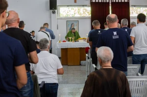 Kardinal Puljić posvetio preko 200 muškaraca Bezgrešnom Srcu Marijinu