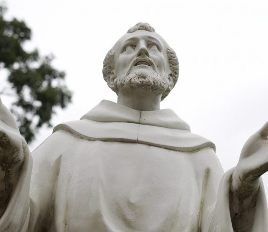 Dan nam svečan osvanu