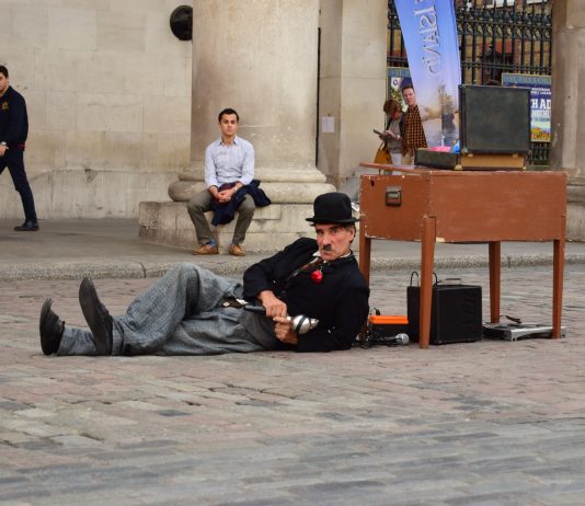 MISLI CHARLIEJA CHAPLINA Kad sam zaista počeo voljeti sebe…