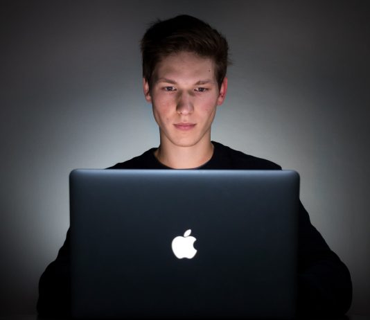 Ovisnost o pornografiji