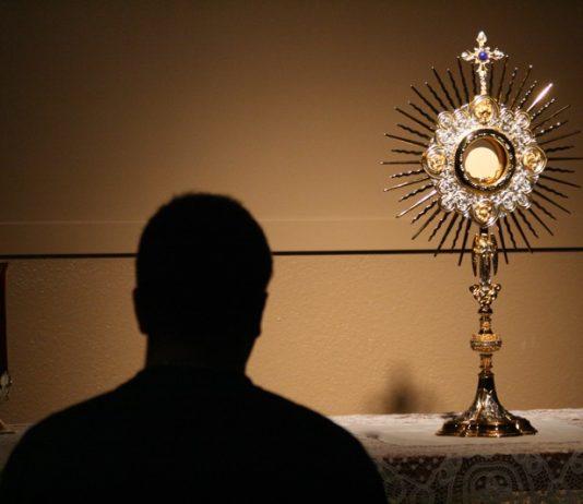 Trojstvo i Presveti oltarski sakrament