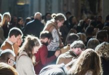 RELIGIJSKA ISTRAŽIVANJA Budizam je sve više u „padu”, kršćani u većini