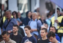 I ove prve subote muškarci mole krunicu u 25 hrvatskih gradova