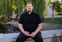 DON ROKO KAŠTELAN ZA MUŽEVNI BUDITE: „Bog te ljubi, šta ti nije jasno?“