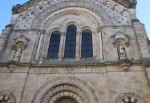 FEMINISTKINJA OSKVRNULA CRKVU „Sve je dio komične predstave“