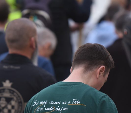 SVJEDOČANSTVO Javna molitva krunice promijenila mi je život, a moju obitelj spasila od propasti