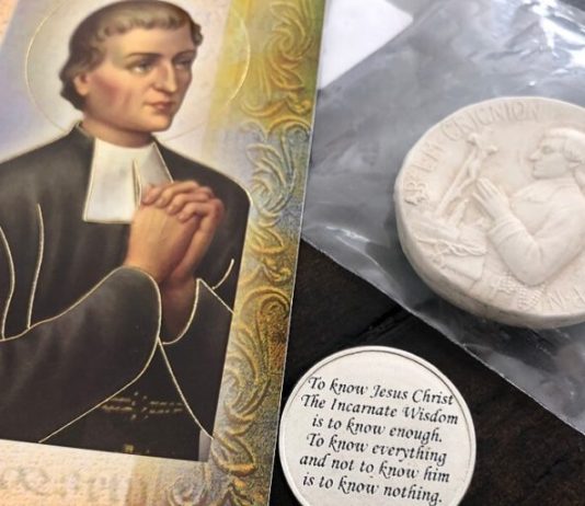 Ljudevit Montfortski: Tko želi imati Isusa, mora imati Mariju