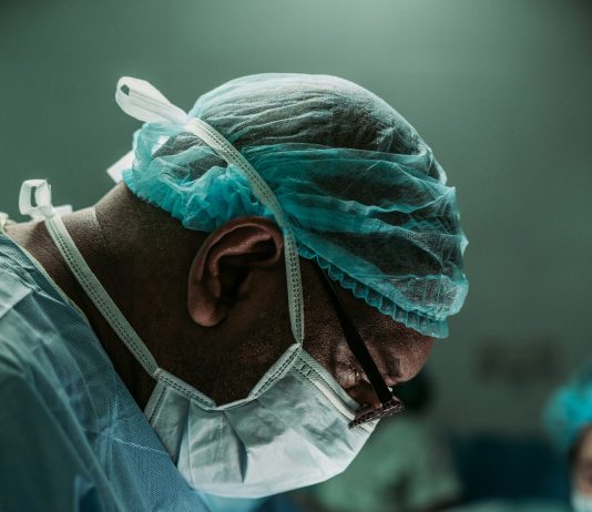 KAD ZAKAŽE HIPOKRATOVA ZAKLETVA Liječnici koji sami odlučuju o životu