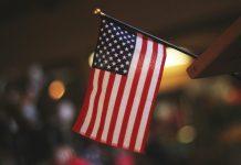 Nakon godina pada, udio kršćana stabilizirao se u SAD-u