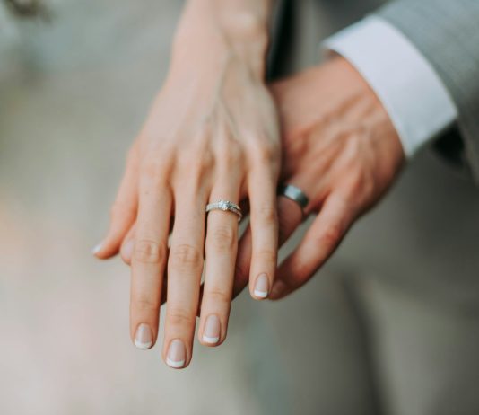 VAŽNO 10 stvari o kojima bi trebalo razgovarati prije stupanja u brak