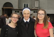 DOĐI I TI Prva Večer slavljenja u organizaciji Zaklade „Anamarija Carević“