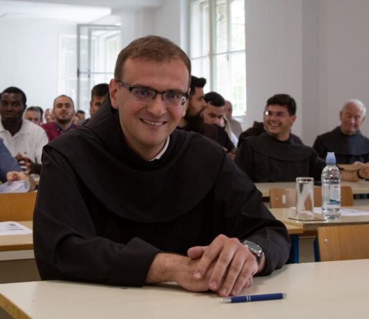 Fra Serđo Ćavar: Otac je lijek za mnoge naše probleme