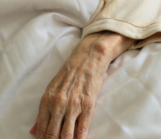 Eutanazija je zločin protiv ljudskog života, a neizlječivost ne znači prestanak njege