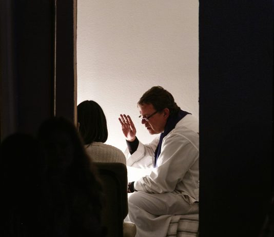 Postoje li grijesi koje svećenik ne može odriješiti?