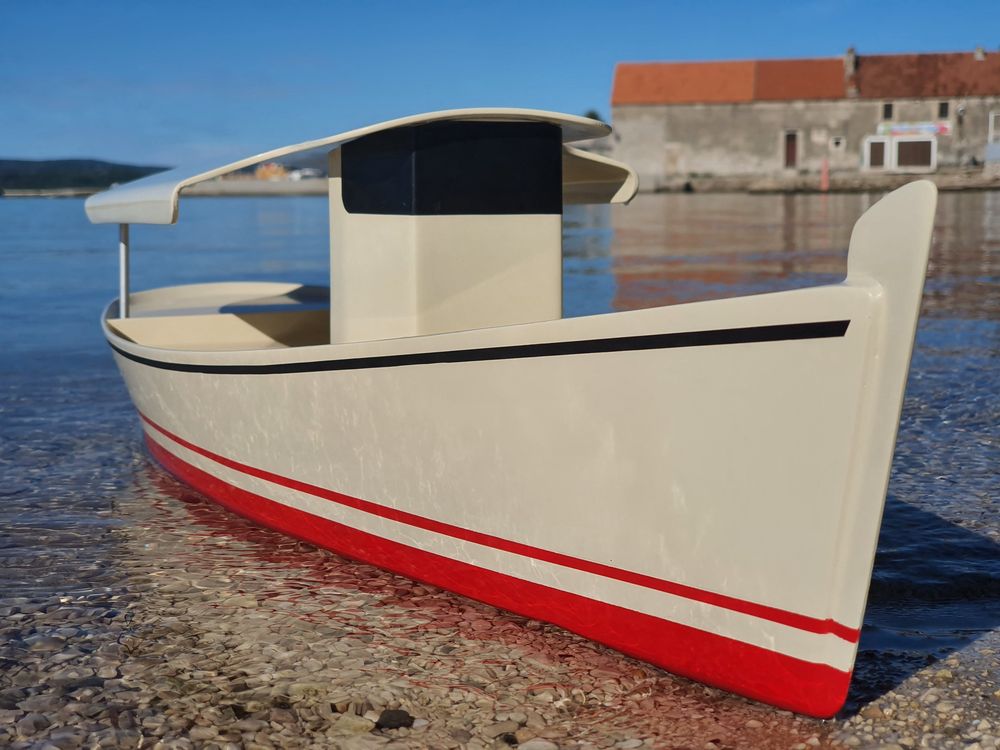 POTICAJNO Ovaj je poduzetnik napravio brod od reciklirane plastike