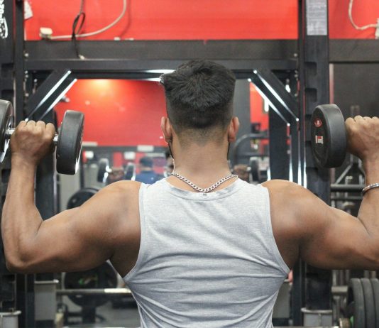 POGLEDAJTE Ovo su najbolje vježbe za masivna ramena!