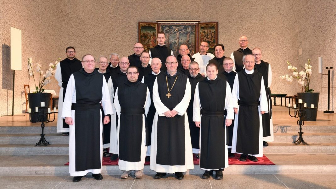 OVI REDOVNICI MOLE ZA VAS Pošaljite im svoje nakane