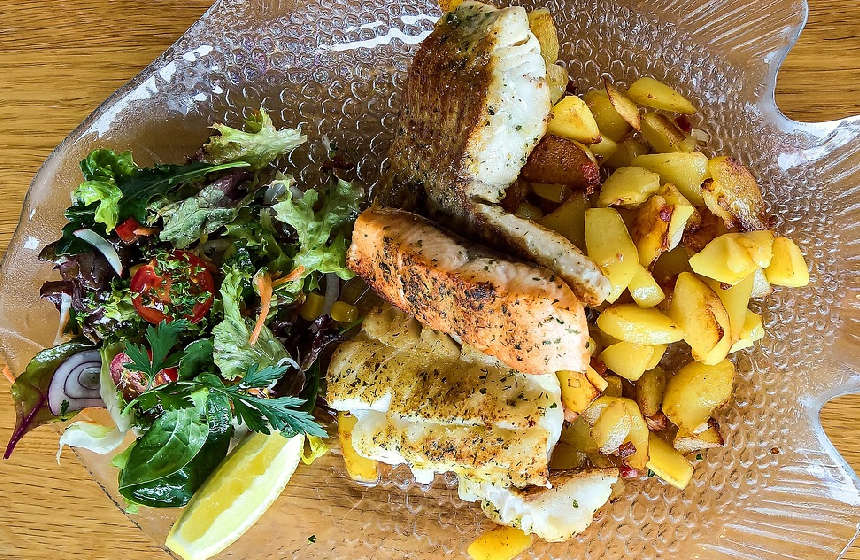 JEDNOSTAVNI RECEPTI: Oslić za Badnjak