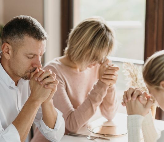 DUHOVNI AUTORITET Pojam o kojem svi bruje, a nitko ga ne zna točno definirati