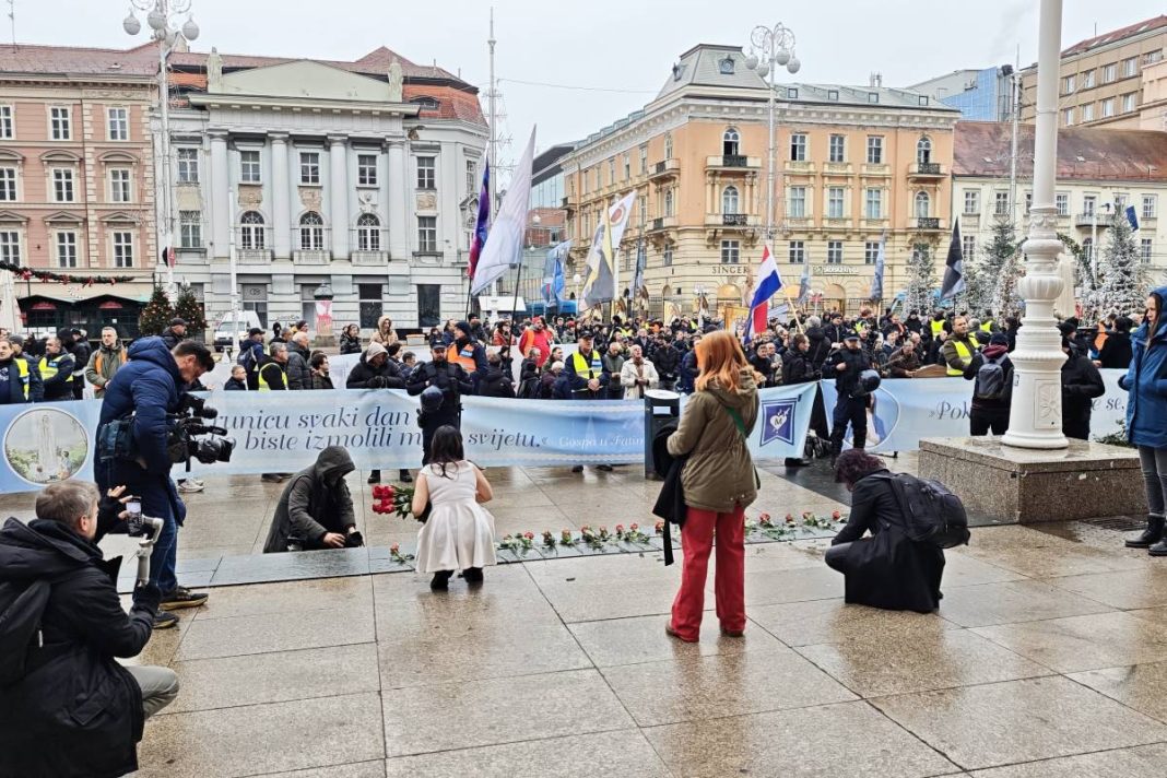 SVJEDOČANSTVO Molitelji s Trga promijenili su moj pogled na prosvjednike