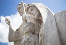 MOĆNA MOLITVA Posvetite svoju obitelj Svetoj Obitelji!