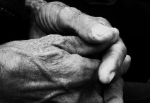 Ne podcjenjuj nikoga tko ima više od 50 godina