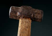 SAVJETUJU SV. OCI: Ako bježiš od molitve…