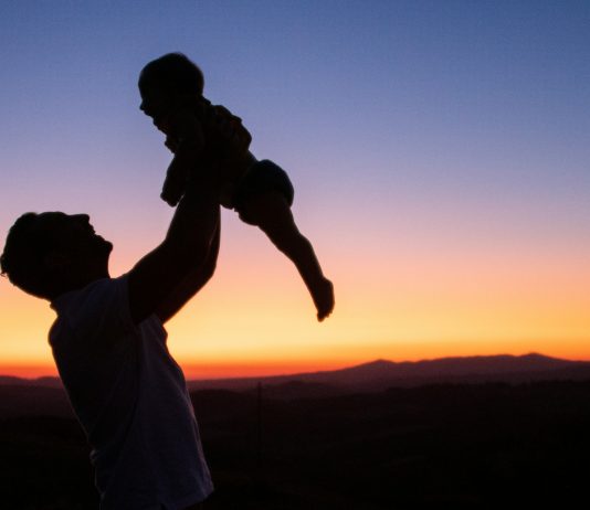 PROMISLI Očev blagoslov očituje se i bez riječi!