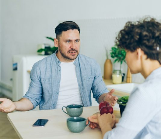 JOŠ JEDAN MIT “Pobačaj će spasiti naš odnos”: Evo zašto neće!