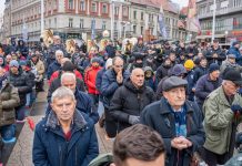 I ove prve subote muškarci mole krunicu na 30 lokacija diljem Lijepe Naše
