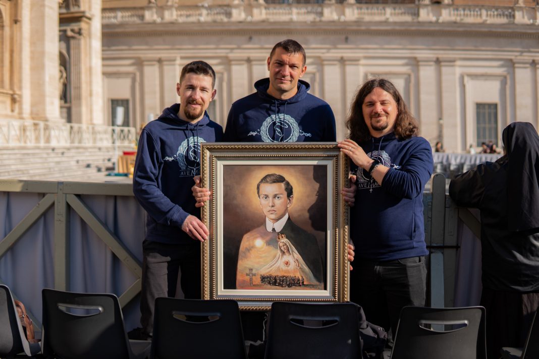 Papa Lav XVI. blagoslovio molitelje s Trga!