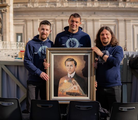 Papa Lav XIV. blagoslovio molitelje s Trga!